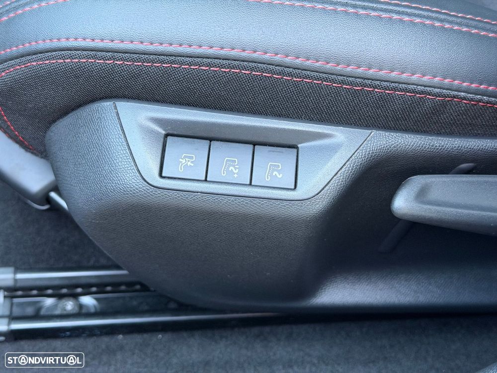 Peugeot 308 1.6 PureTech GT - 33