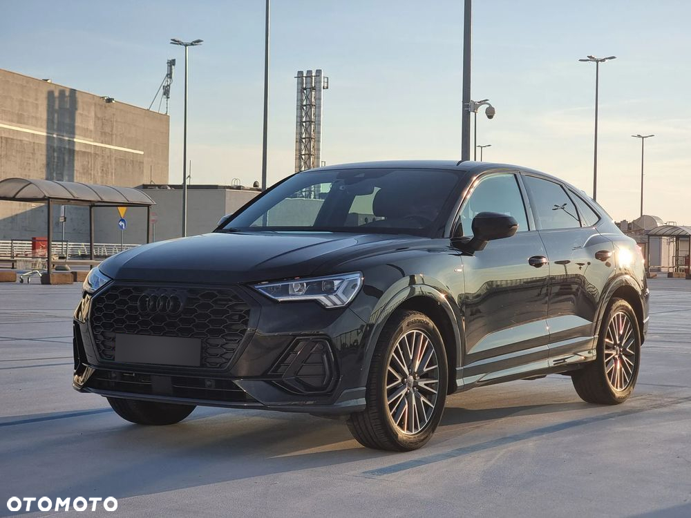 Audi Q3 Sportback - 11