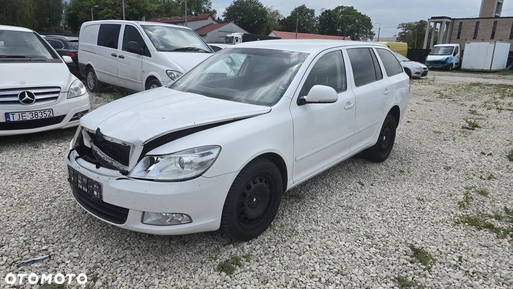Skoda Octavia 2.0 TDI DPF Elegance - 3