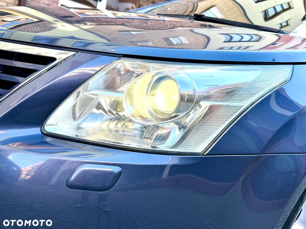 Toyota Avensis 2.0 D-4D Premium - 10