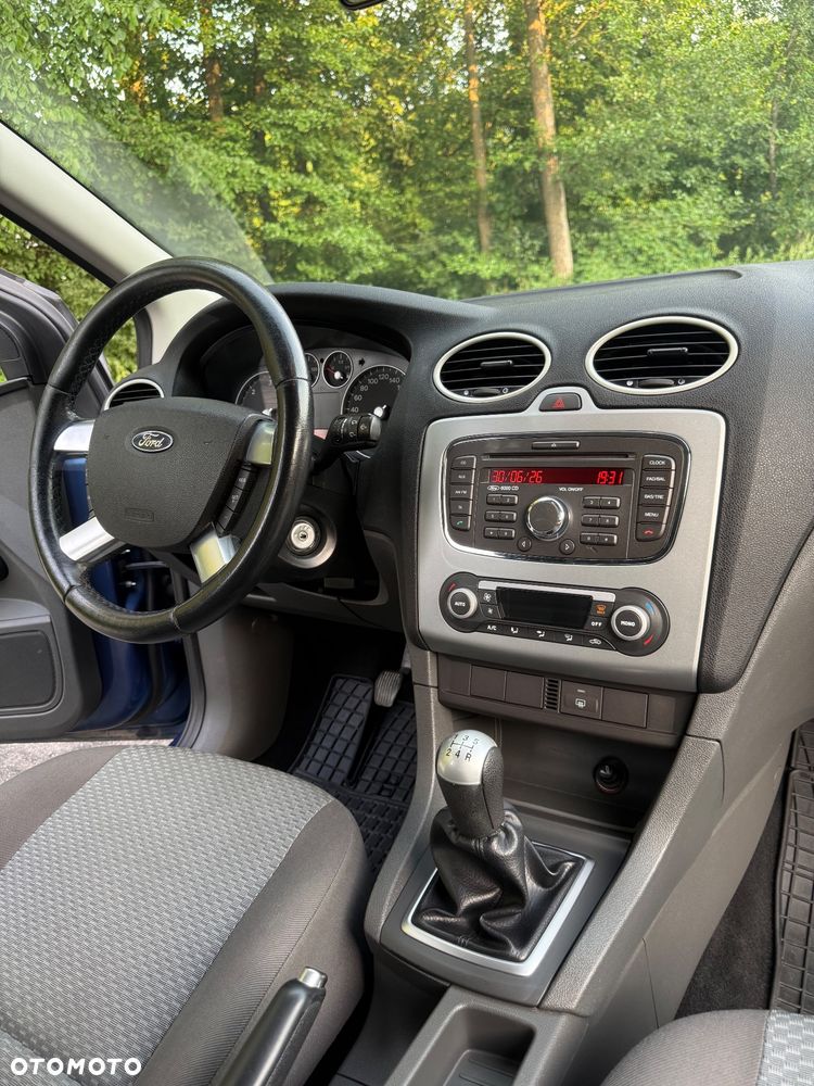 Ford Focus 1.8 TDCi Ambiente - 11