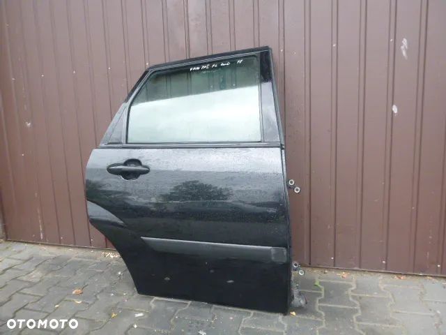 DRZWI PRAWY TYŁ PRAWE TYLNE KOMPLETNE FORD FOCUS MK1 KOMBI KOLOR F8 - 3