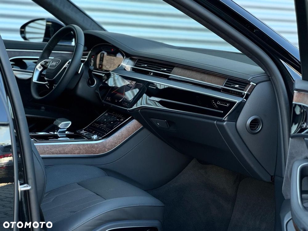 Audi A8 - 17