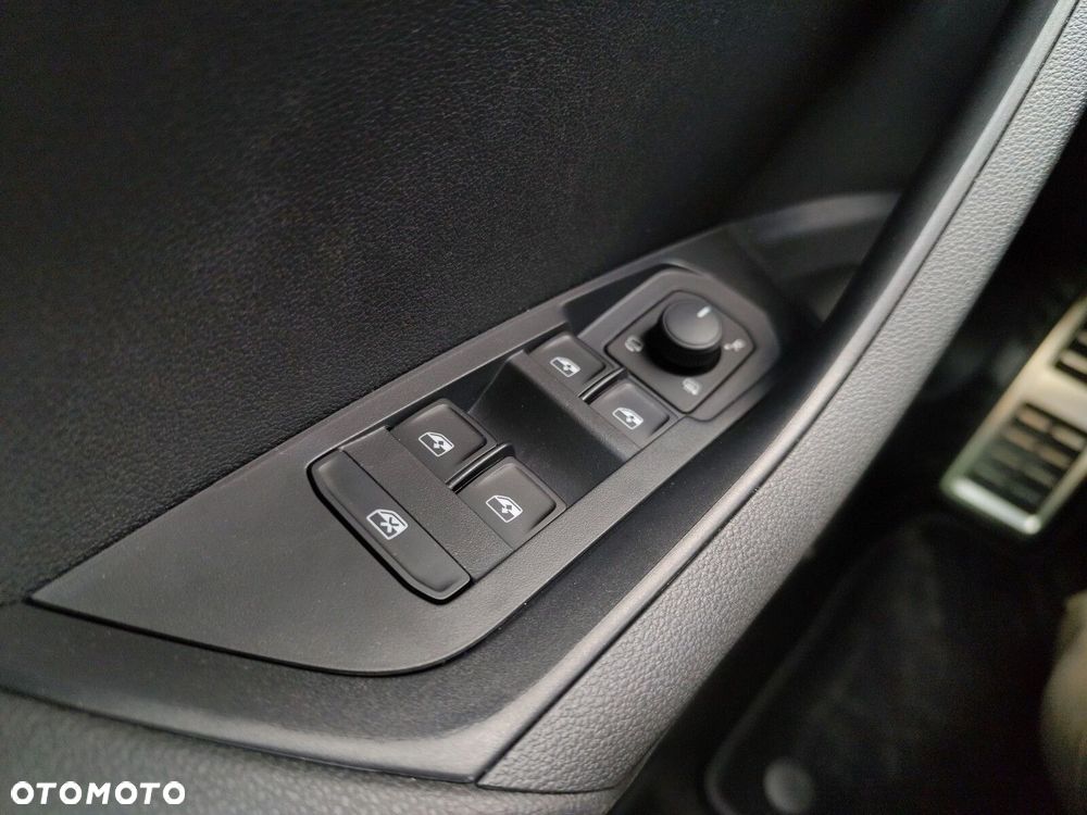 Skoda Karoq 1.5 TSI ACT Sportline DSG - 17