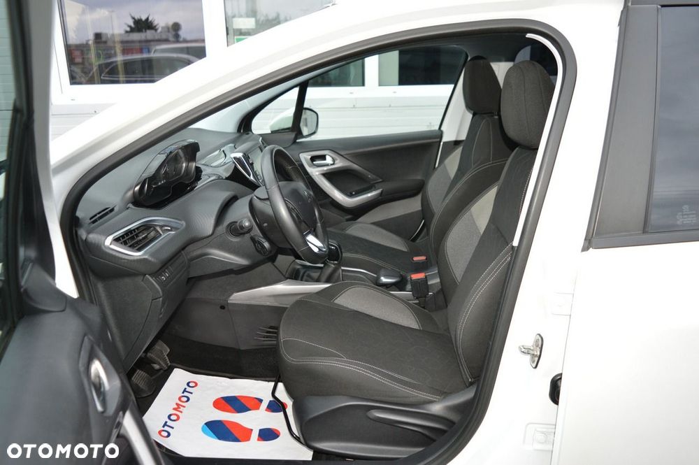 Peugeot 2008 1.2 Pure Tech Access - 19