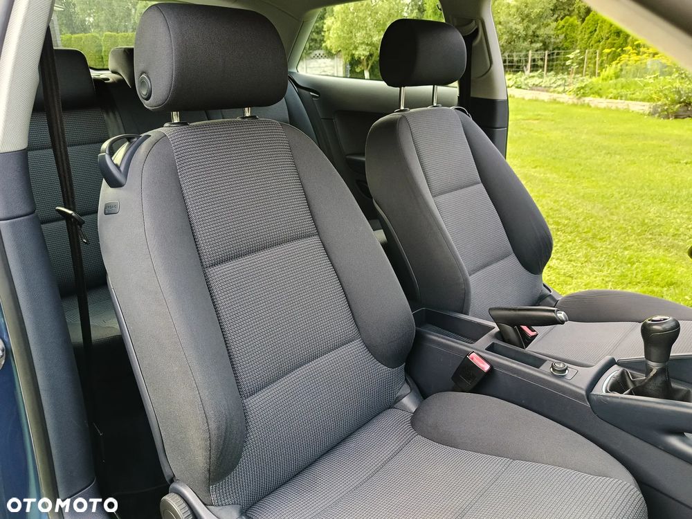 Audi A3 3-drzwiowe 1.6 Ambiente - 12