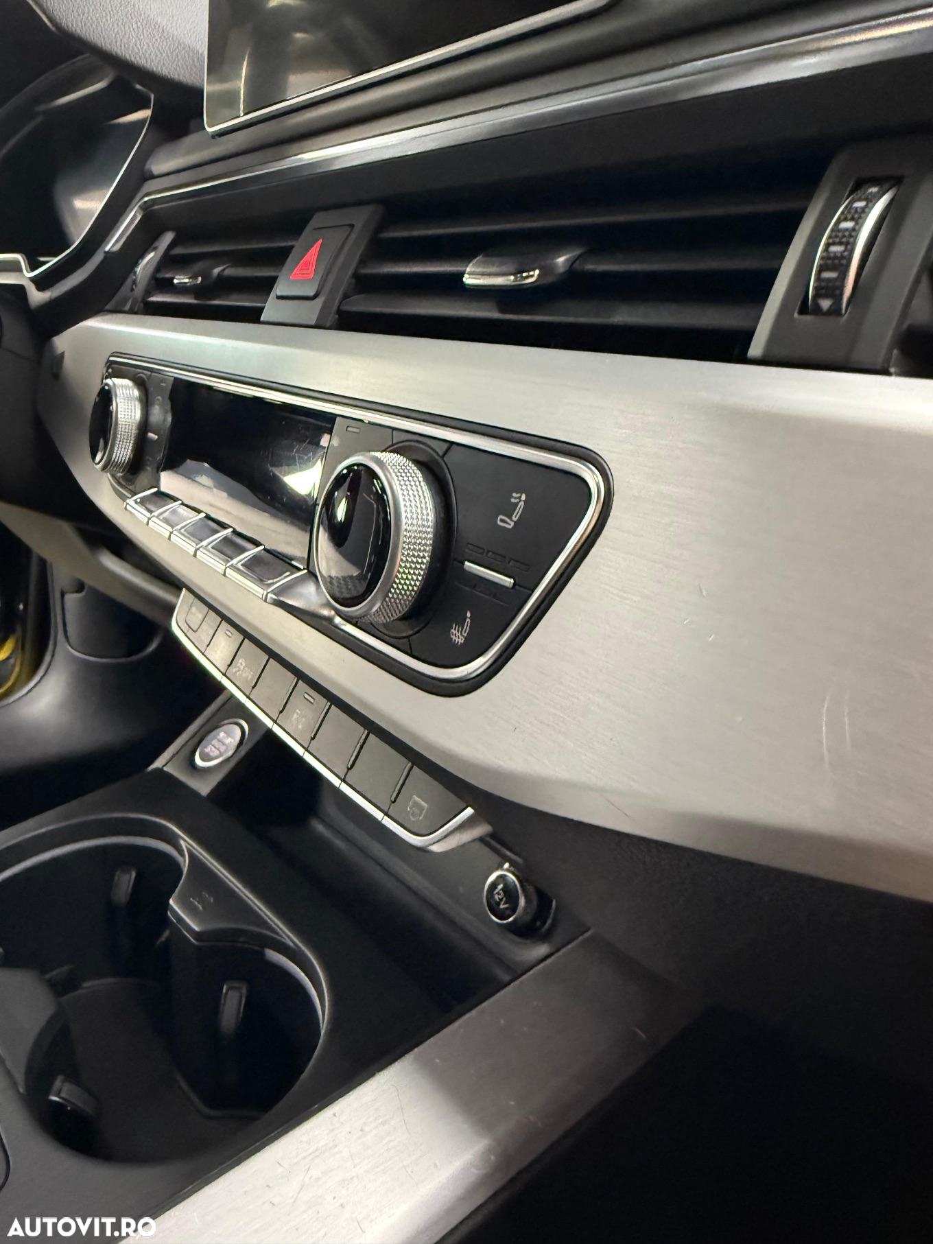 Audi A5 Cabrio 2.0 TDI quattro S tronic design - 11
