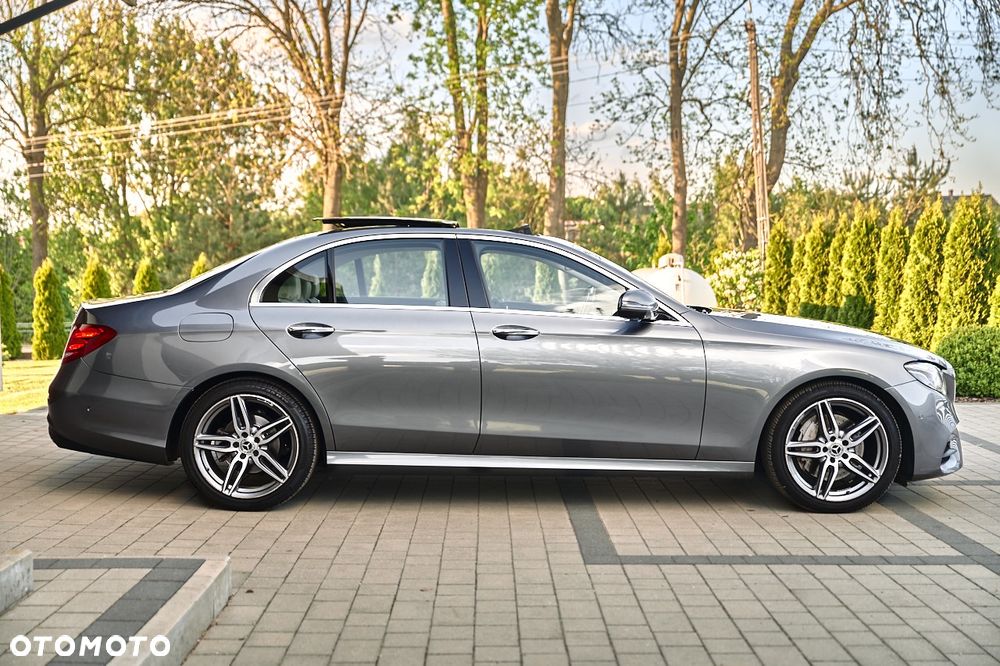 Mercedes-Benz Klasa E 220 d 4-Matic 9G-TRONIC - 16