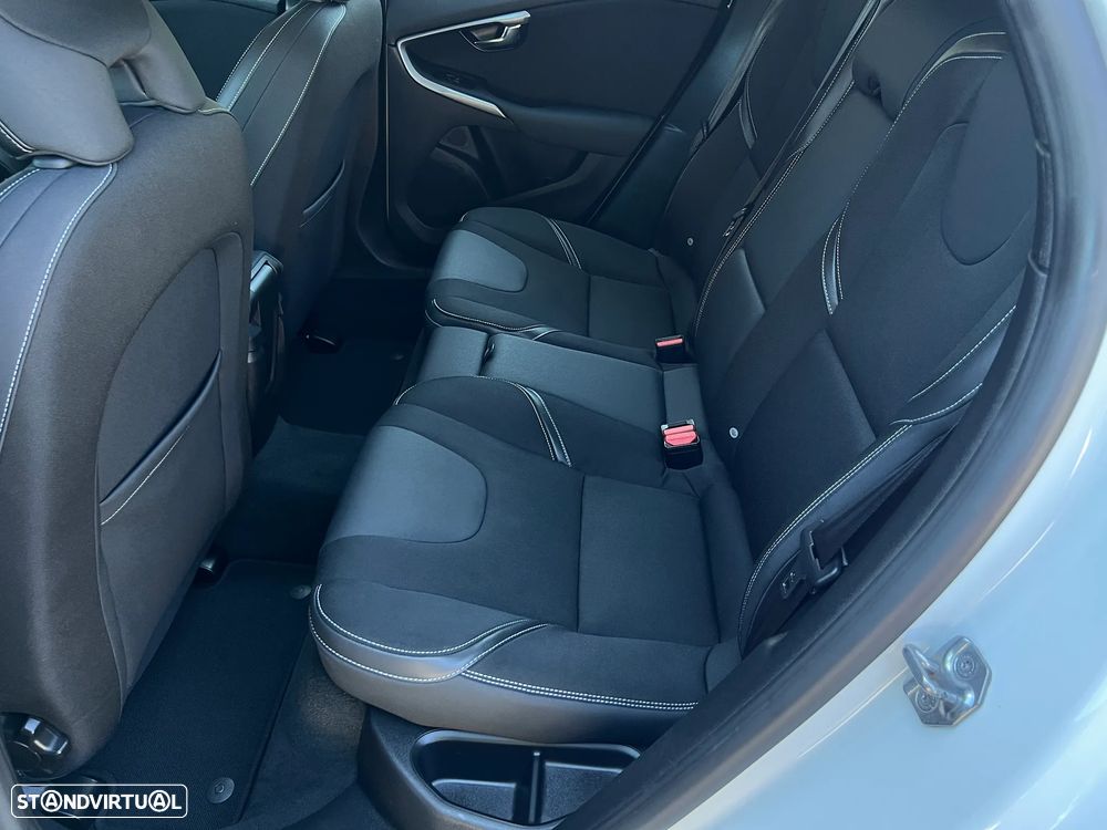 Volvo V40 1.5 T3 Sport Edition Geartronic - 21