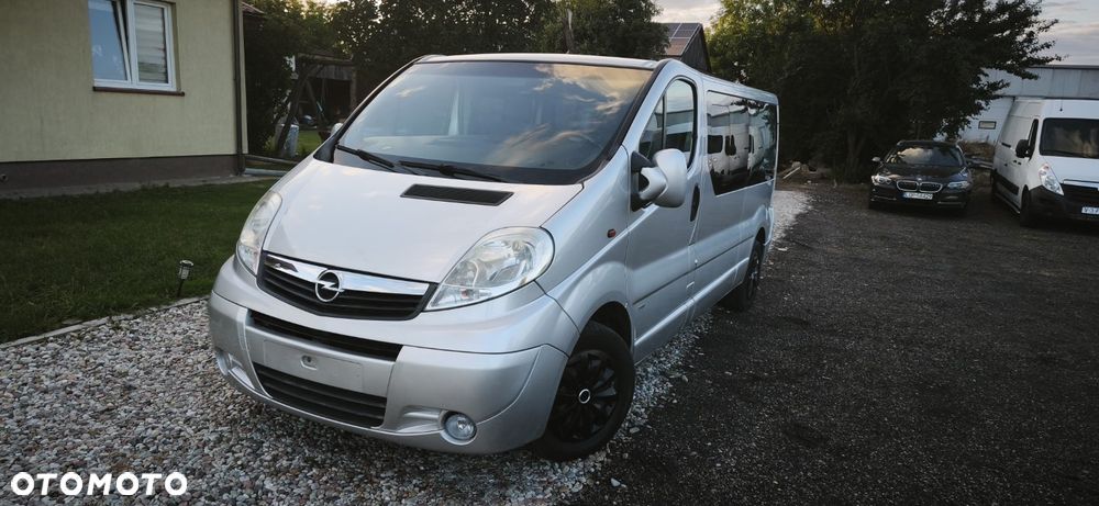 Opel Vivaro - 1