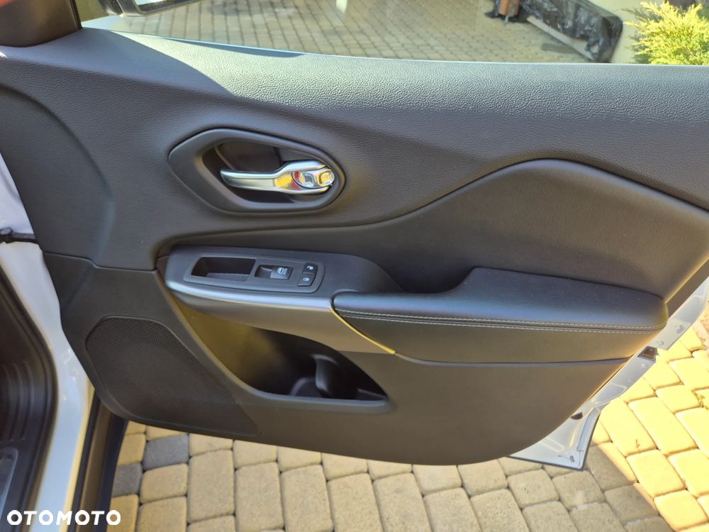 Jeep Cherokee 3.2 V6 Active Drive I Limited - 30