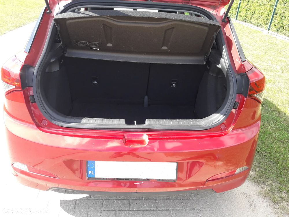 Hyundai i20 - 14