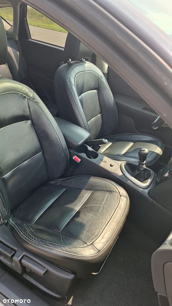 Nissan Qashqai 2.0 dCi Tekna Premium - 4