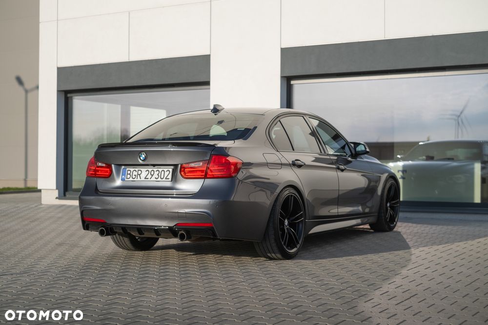 BMW Seria 3 ActiveHybrid M Sport - 10
