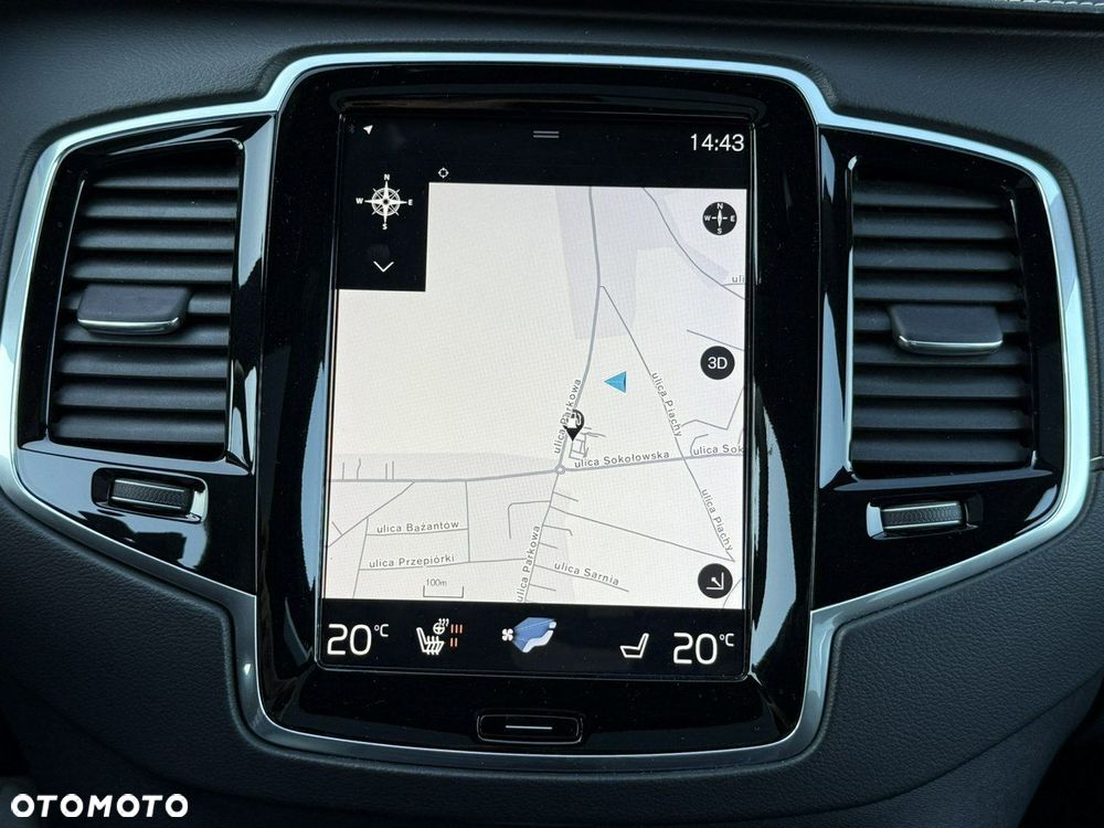 Volvo XC 90 D5 AWD R-Design 7os - 32