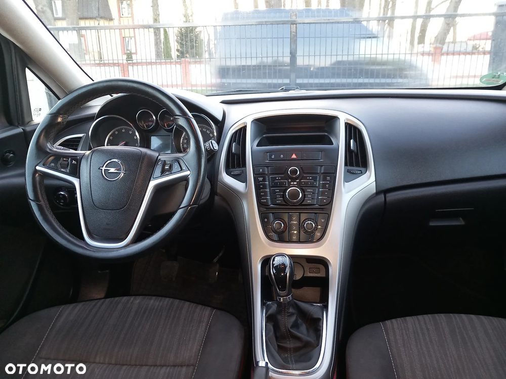 Opel Astra 1.6 150 Jahre - 19
