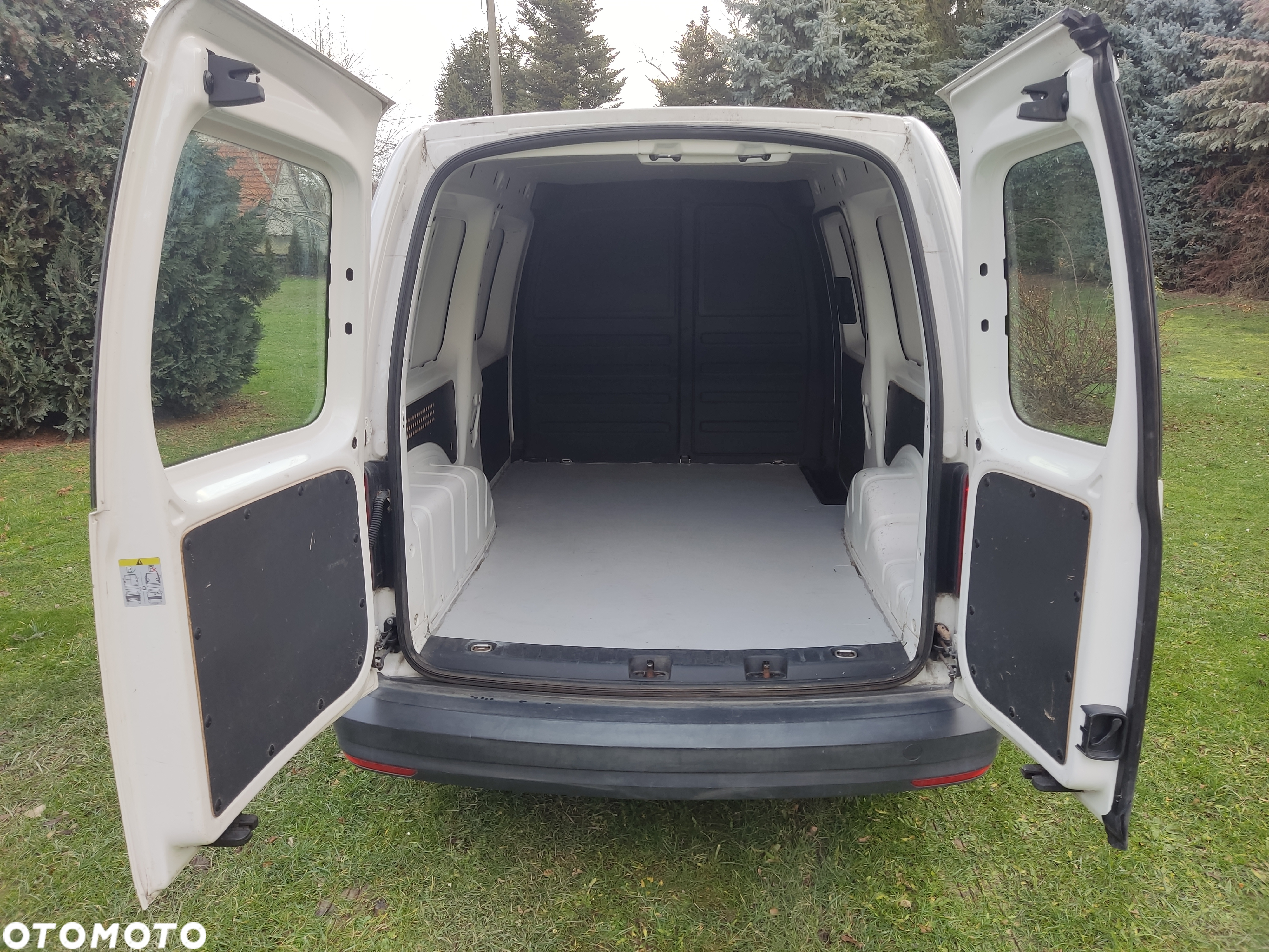 Volkswagen Caddy Maxi - 13