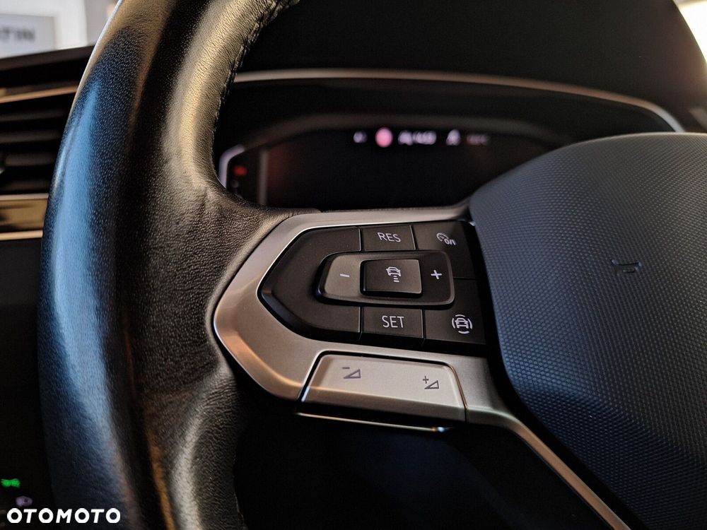 Volkswagen Tiguan 2.0 TSI 4Mot Elegance DSG - 37