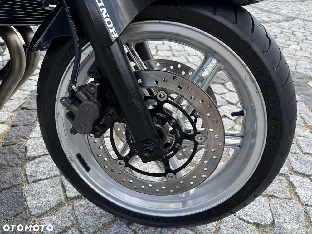 Honda CBF - 6