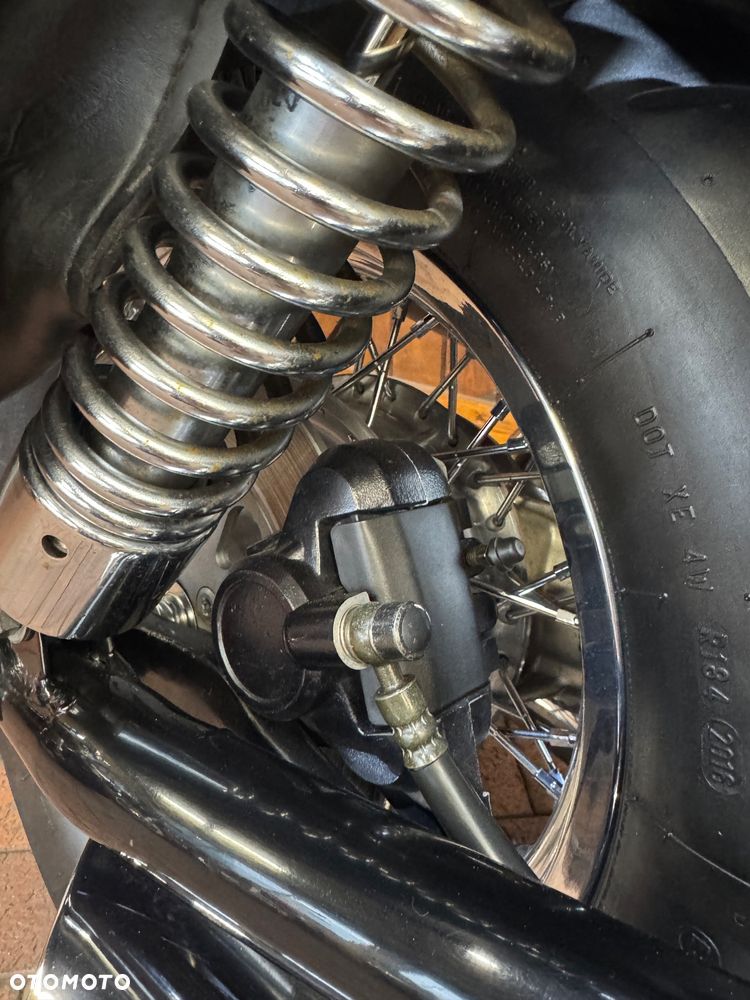 Suzuki Intruder - 15