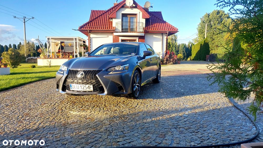 Lexus GS - 9