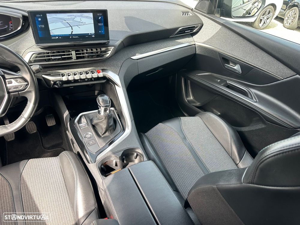 Peugeot 3008 1.5 BlueHDi Allure - 22