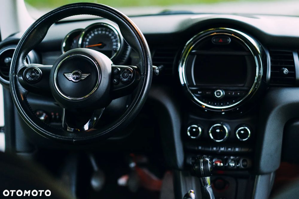 MINI ONE - 10