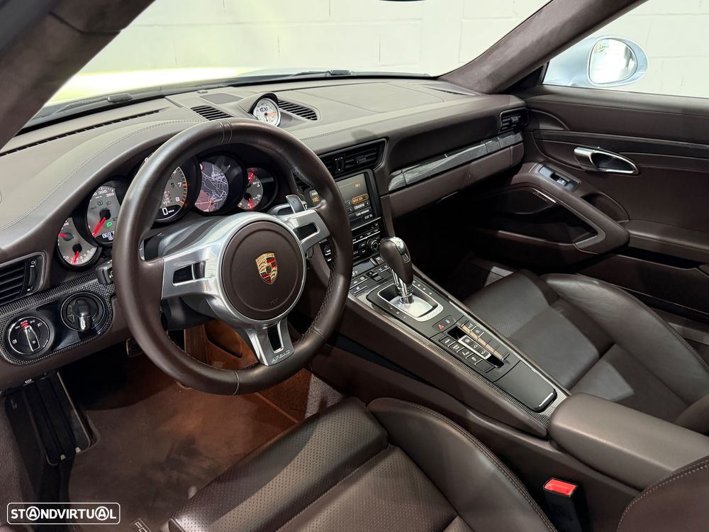 Porsche 911 (991) Turbo S - 25