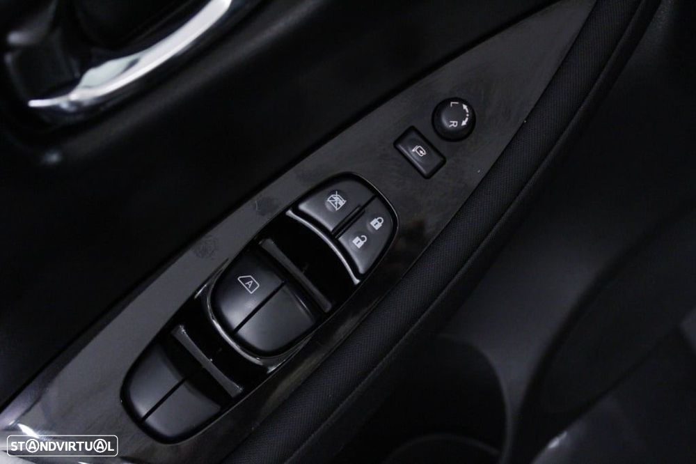 Nissan Leaf N-Connecta Two Tone - 21