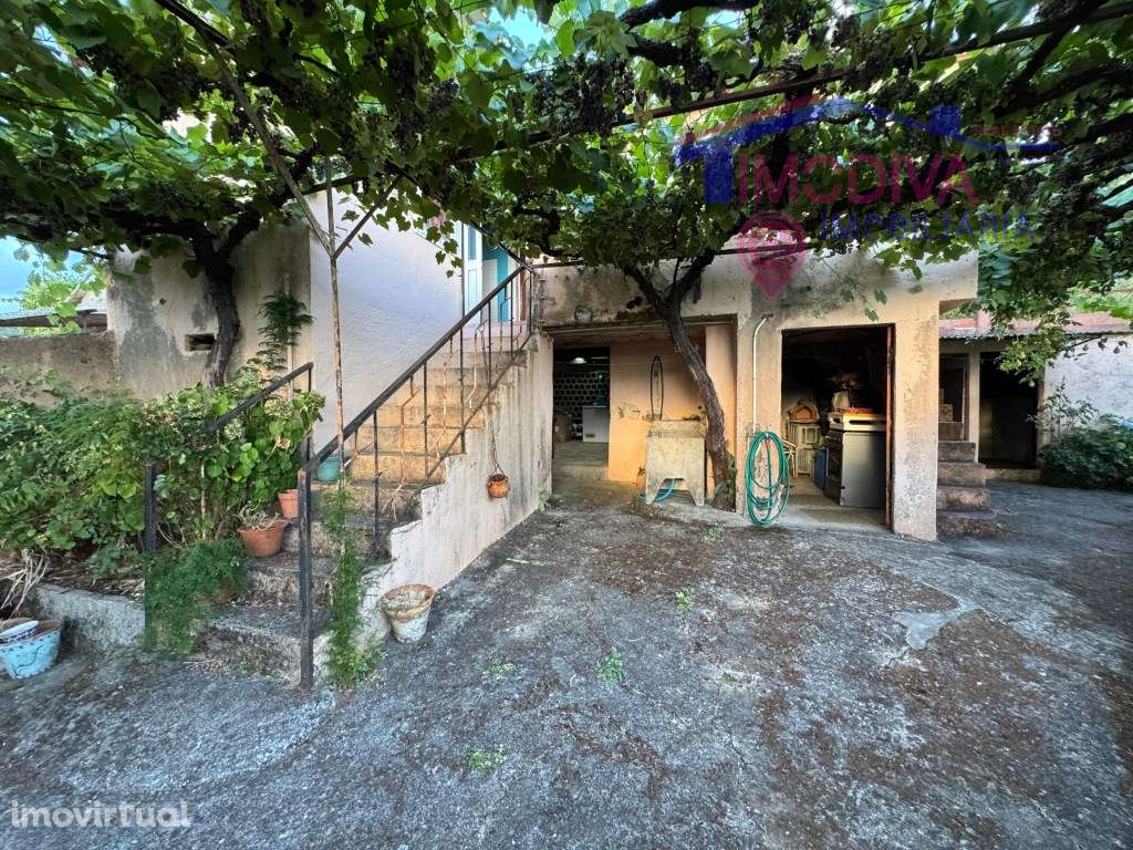 Casa de habitação com terreno - Grande imagem: 3/60