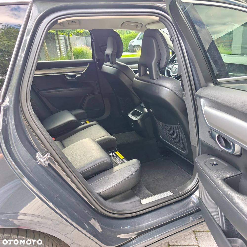 Volvo V90 - 17
