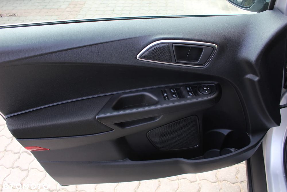 Ford B-MAX - 13