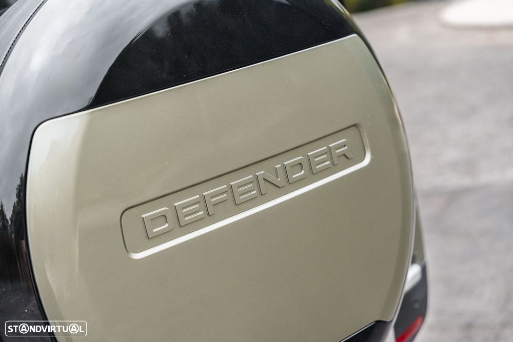 Land Rover Defender 3.0 D250 130 AWD X-Dynamic HSE - 12