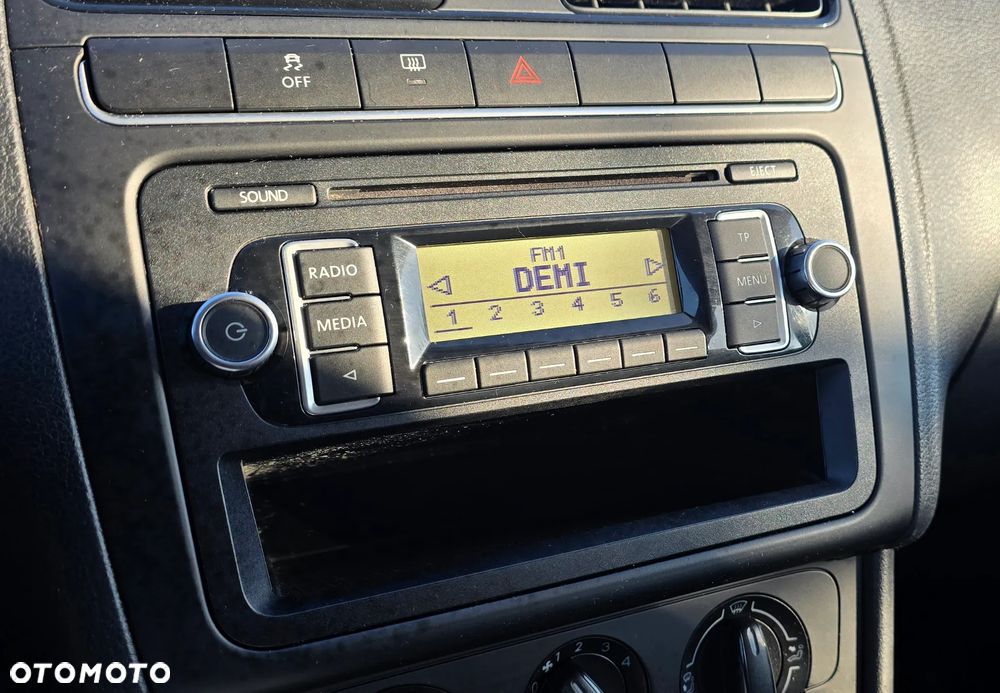 Volkswagen Polo 1.4 Comfortline - 14