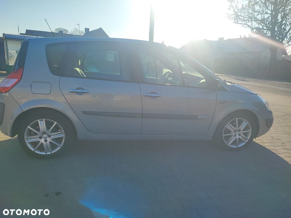 Renault Scenic - 4