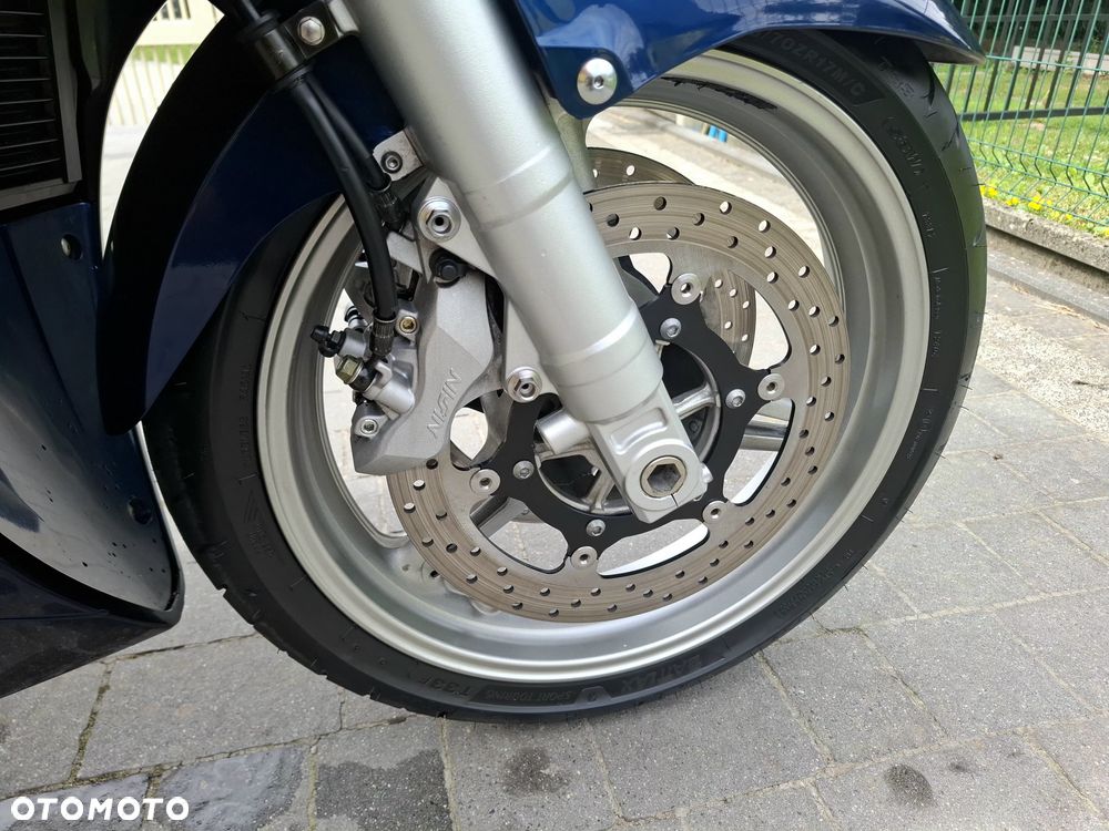 Yamaha FJR - 6