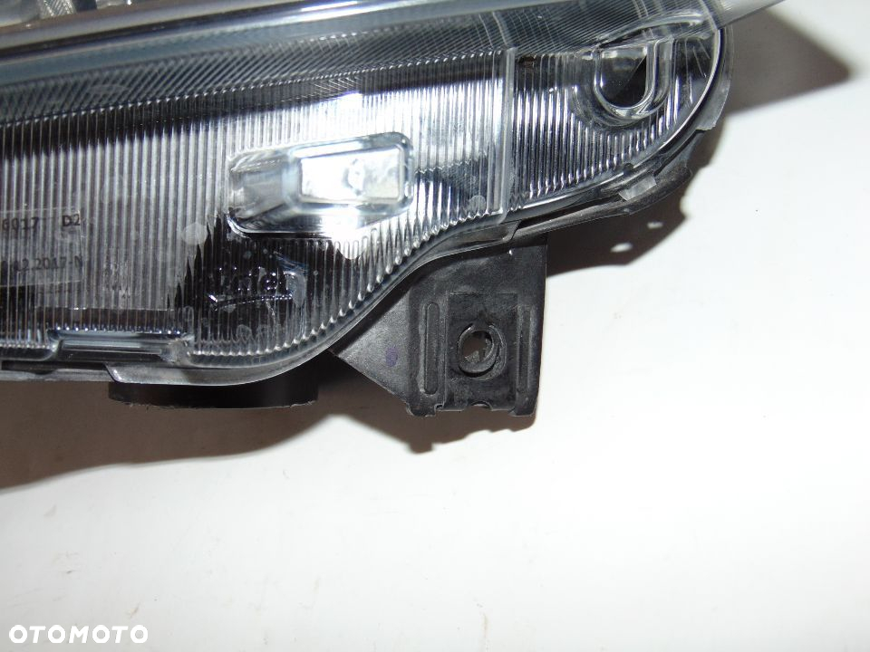 Oryginalna lampa przednia przód prawa 6F1941006A Seat Ibiza 5 V , 17-21r Europa - 16