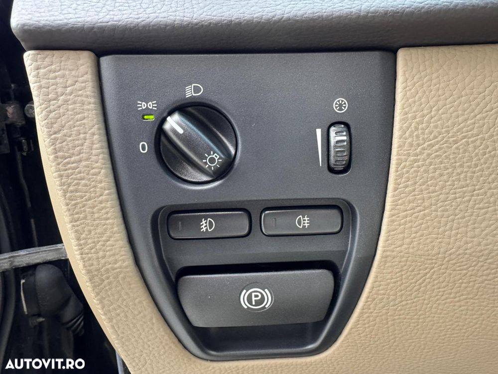 Volvo XC 90 D5 AWD Geartronic Edition Pro - 28