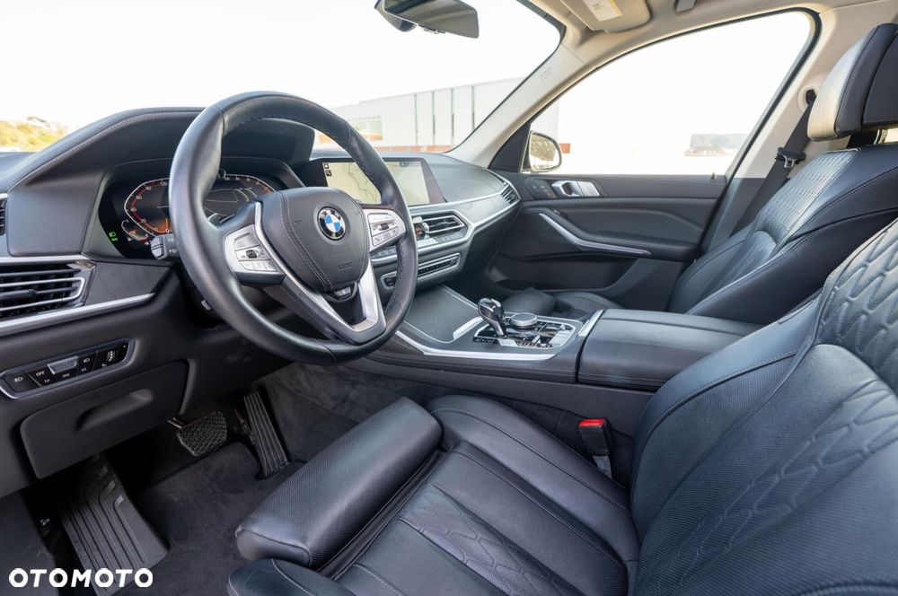 BMW X7 - 8