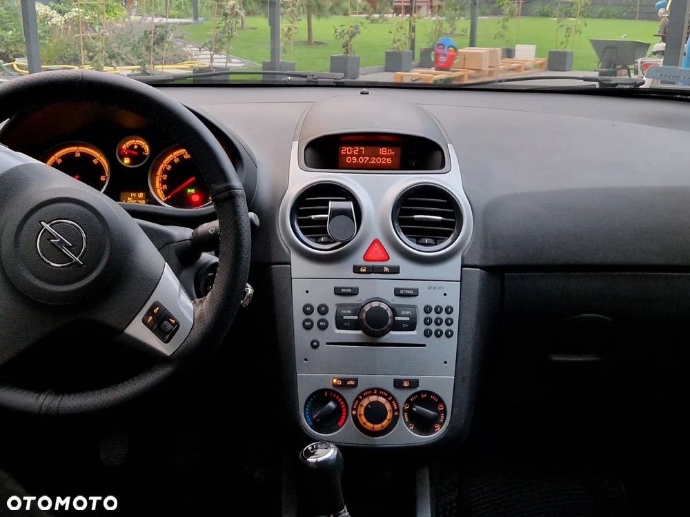 Opel Corsa 1.3 CDTI - 26