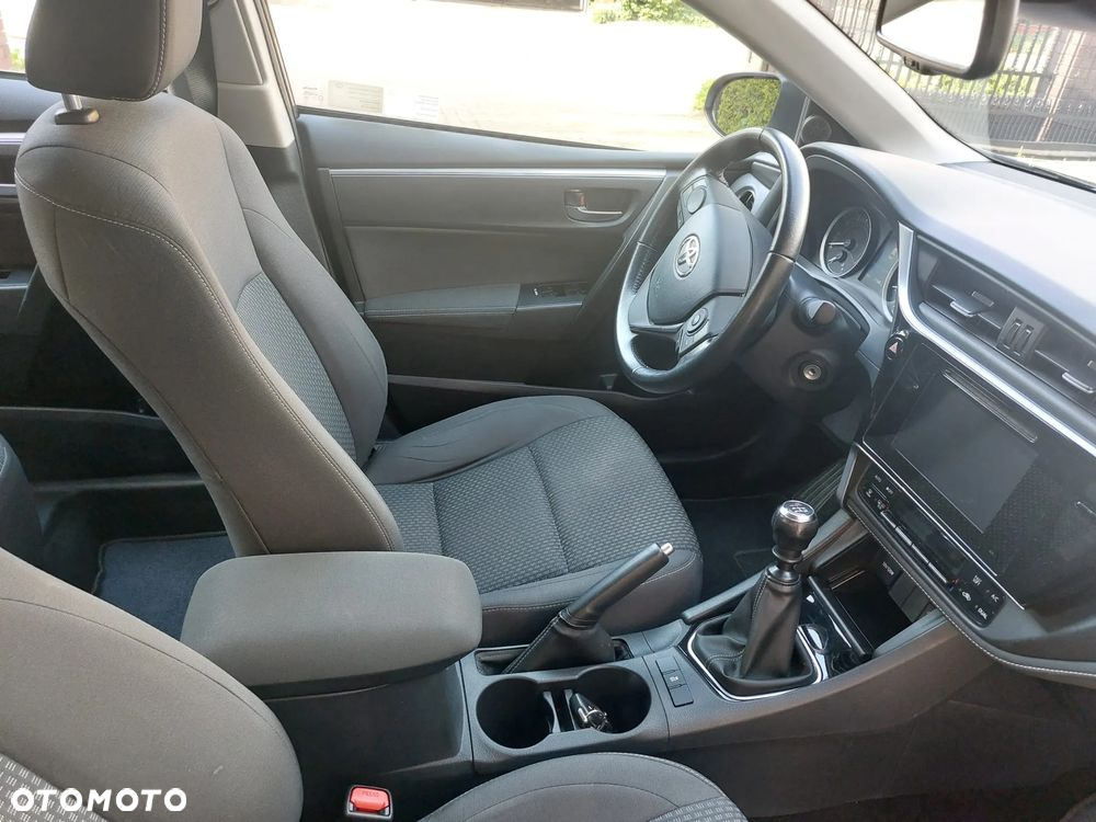 Toyota Corolla 1.6 Comfort - 3