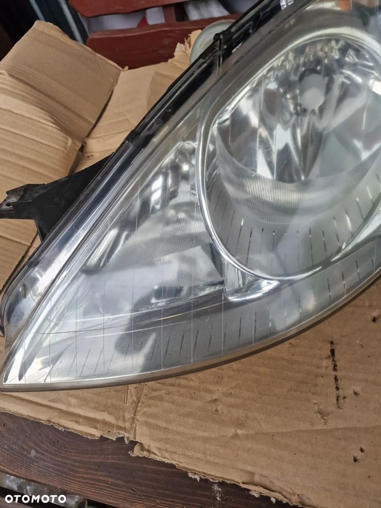 Lampa lewa przednia Mercedes W169 - 2