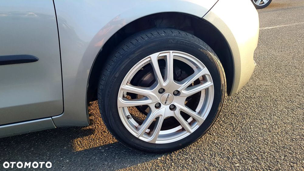 Toyota Yaris 1.0 Luna A/C - 14