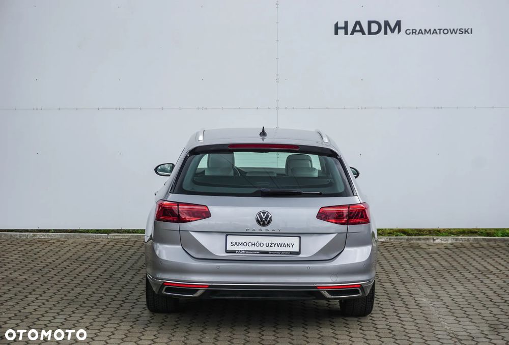 Volkswagen Passat 2.0 TDI Elegance DSG - 7