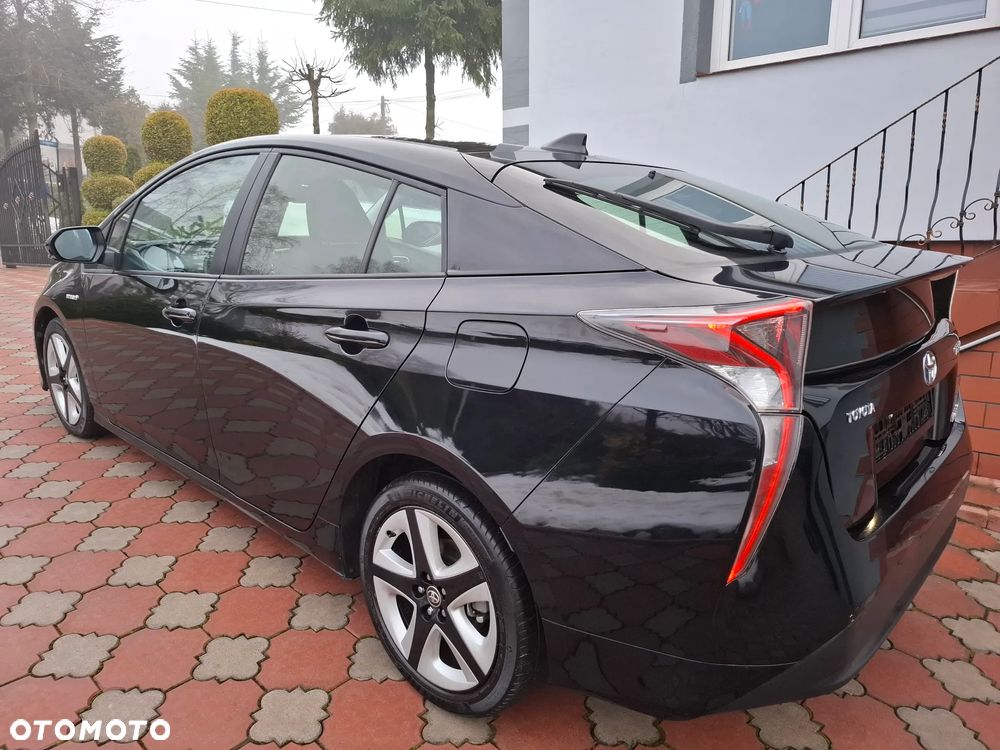 Toyota Prius 1.8 Hybrid Prestige - 8