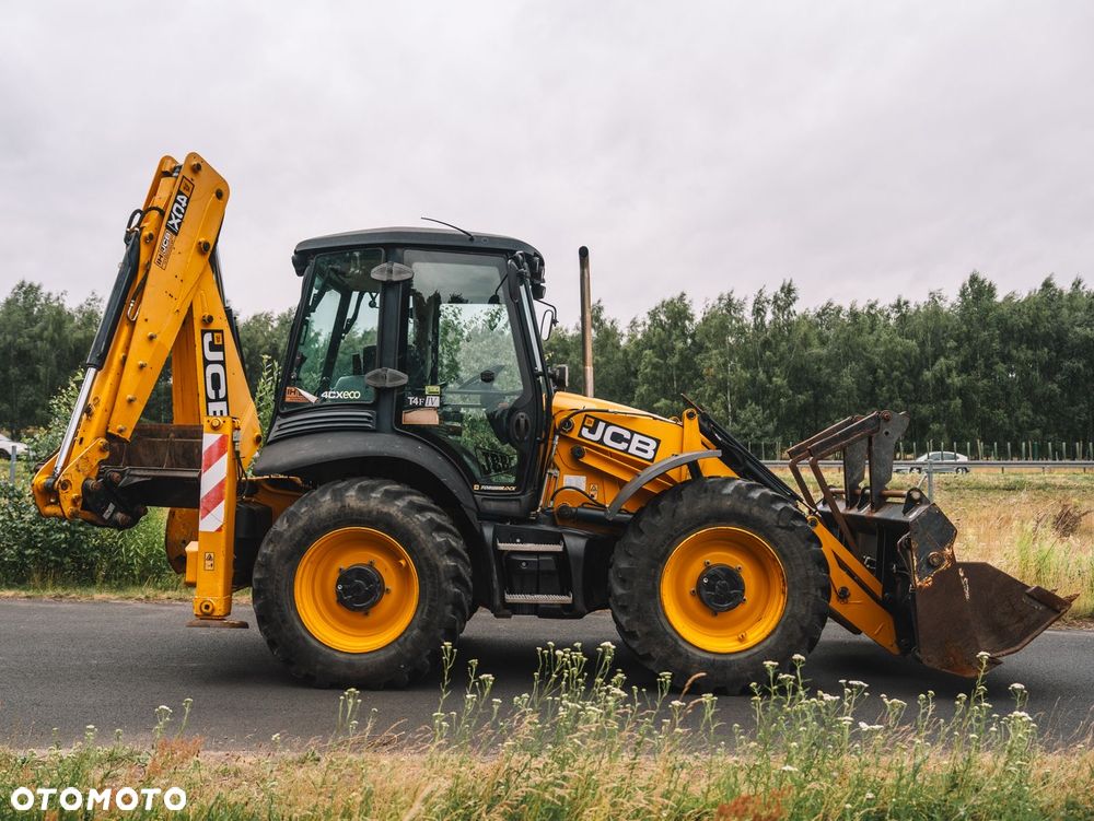 JCB 4CX - 1