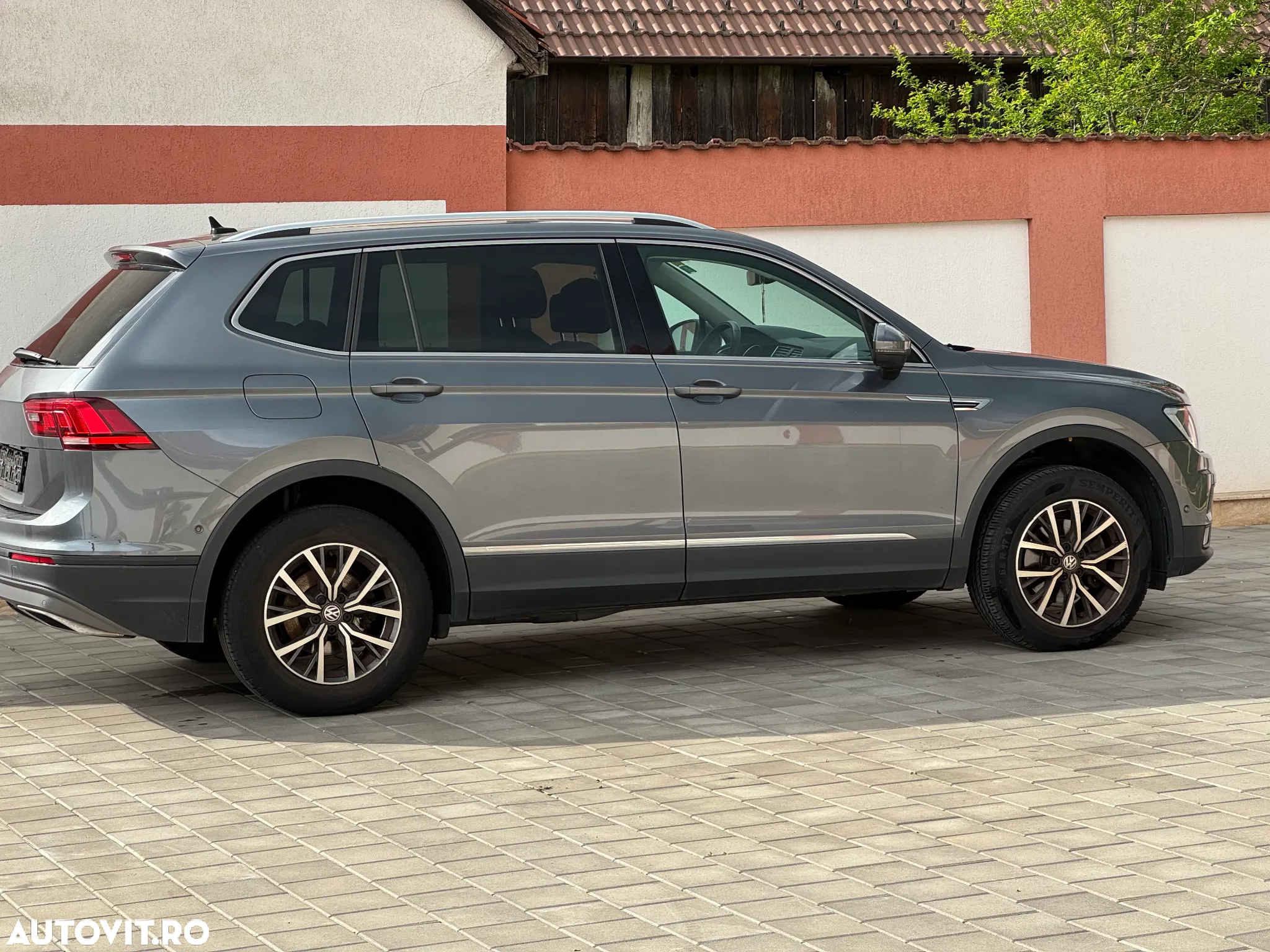 Volkswagen Tiguan Allspace 2.0 TDI SCR DSG Comfortline - 34