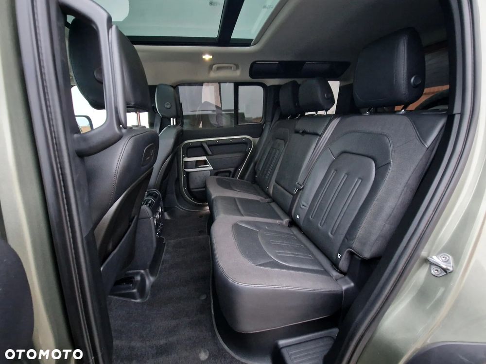 Land Rover Defender 2.0 D240 S - 7