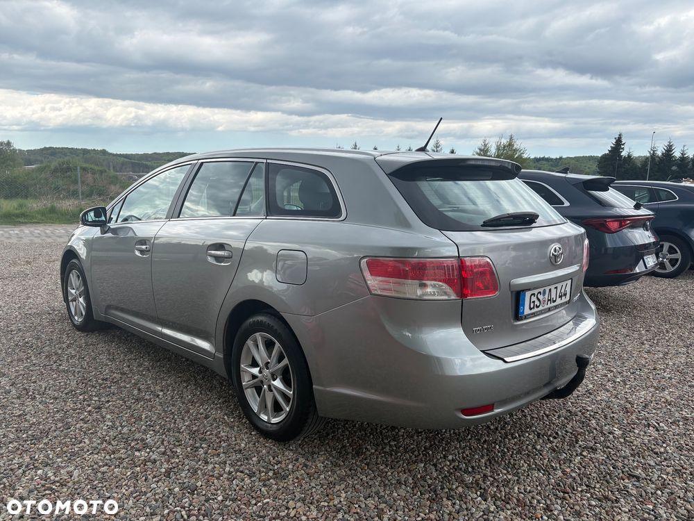 Toyota Avensis 1.8 Edition - 4