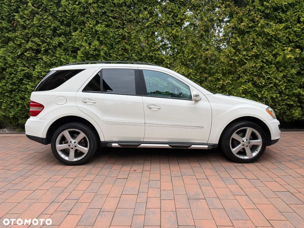 Mercedes-Benz ML 500 4-Matic - 9